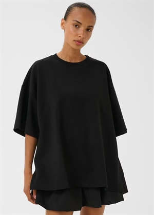 Amina tee Sort Gestuz